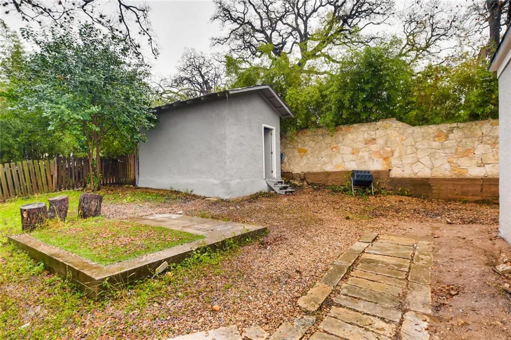 810 W 32nd A Austin, Texas 78705