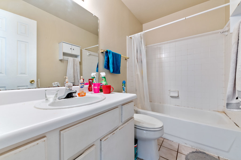 501 W 26th St Unit 211 Austin, Texas 78705