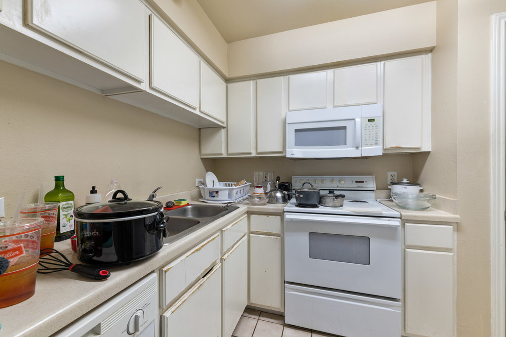 501 W 26th St Unit 211 Austin, Texas 78705