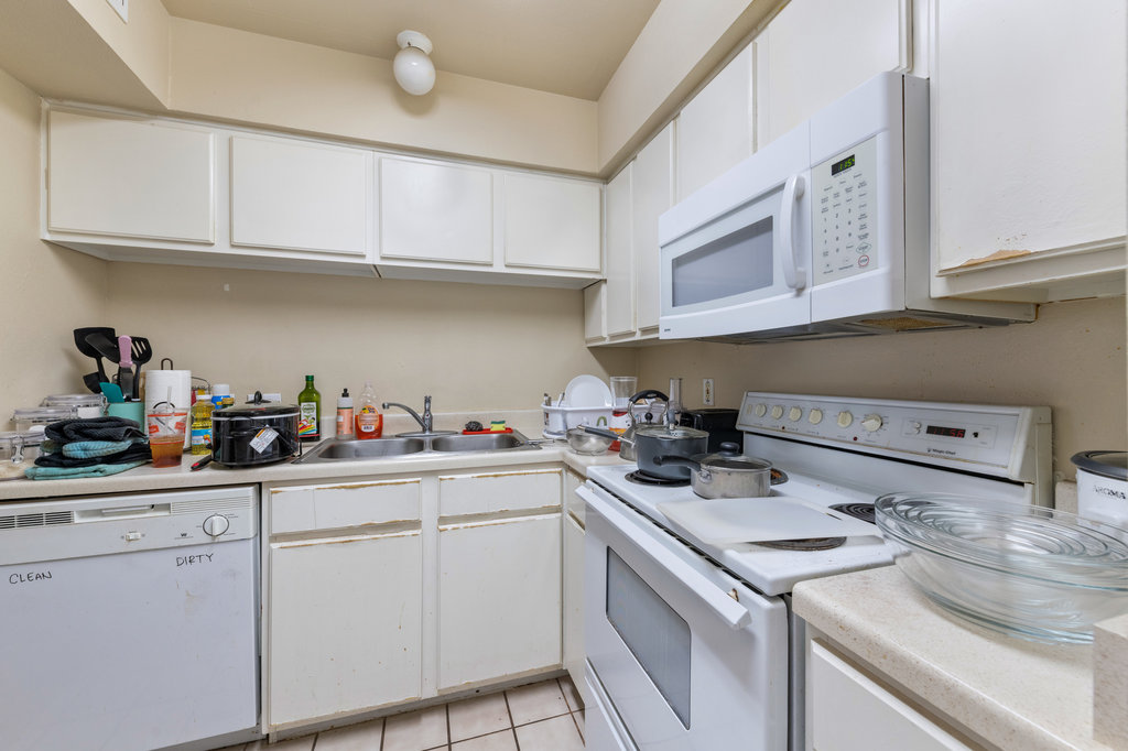 501 W 26th St Unit 211 Austin, Texas 78705