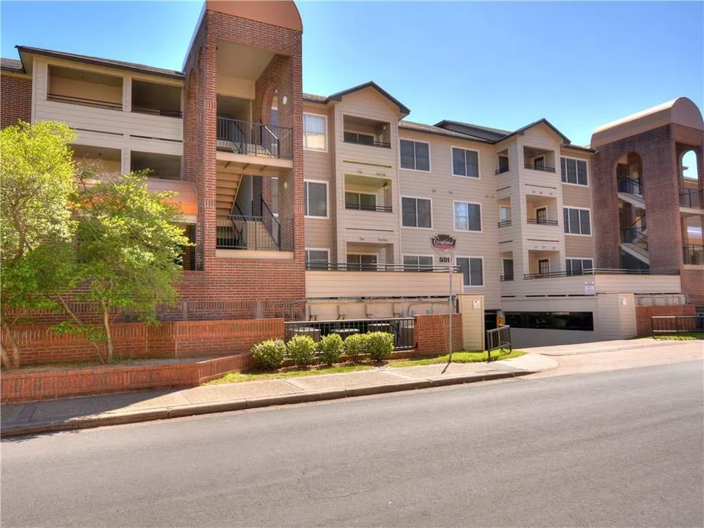 501 W 26th St #116 Austin, Texas 78705