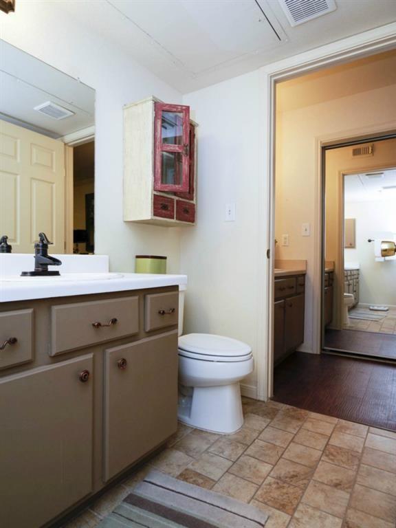 501 W 26th St #116 Austin, Texas 78705