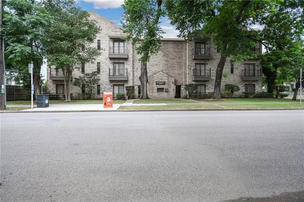 2216 San Gabriel St Unit 301 Austin, Texas 78705