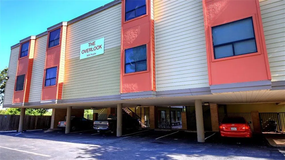 908 Poplar Unit 201 Austin, Texas 78705