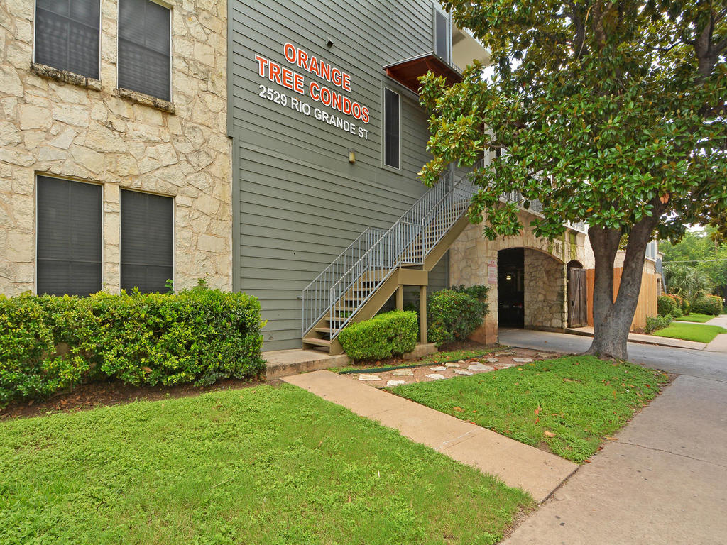2529 Rio Grande #75 Austin, Texas 78705