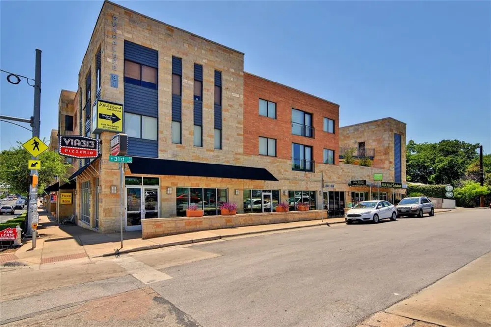 3016 Guadalupe #203 Austin, Texas 78705