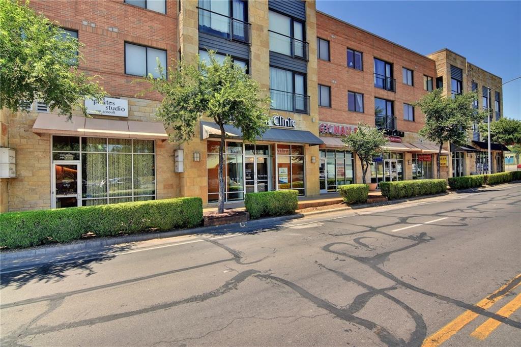 3016 Guadalupe #203 Austin, Texas 78705