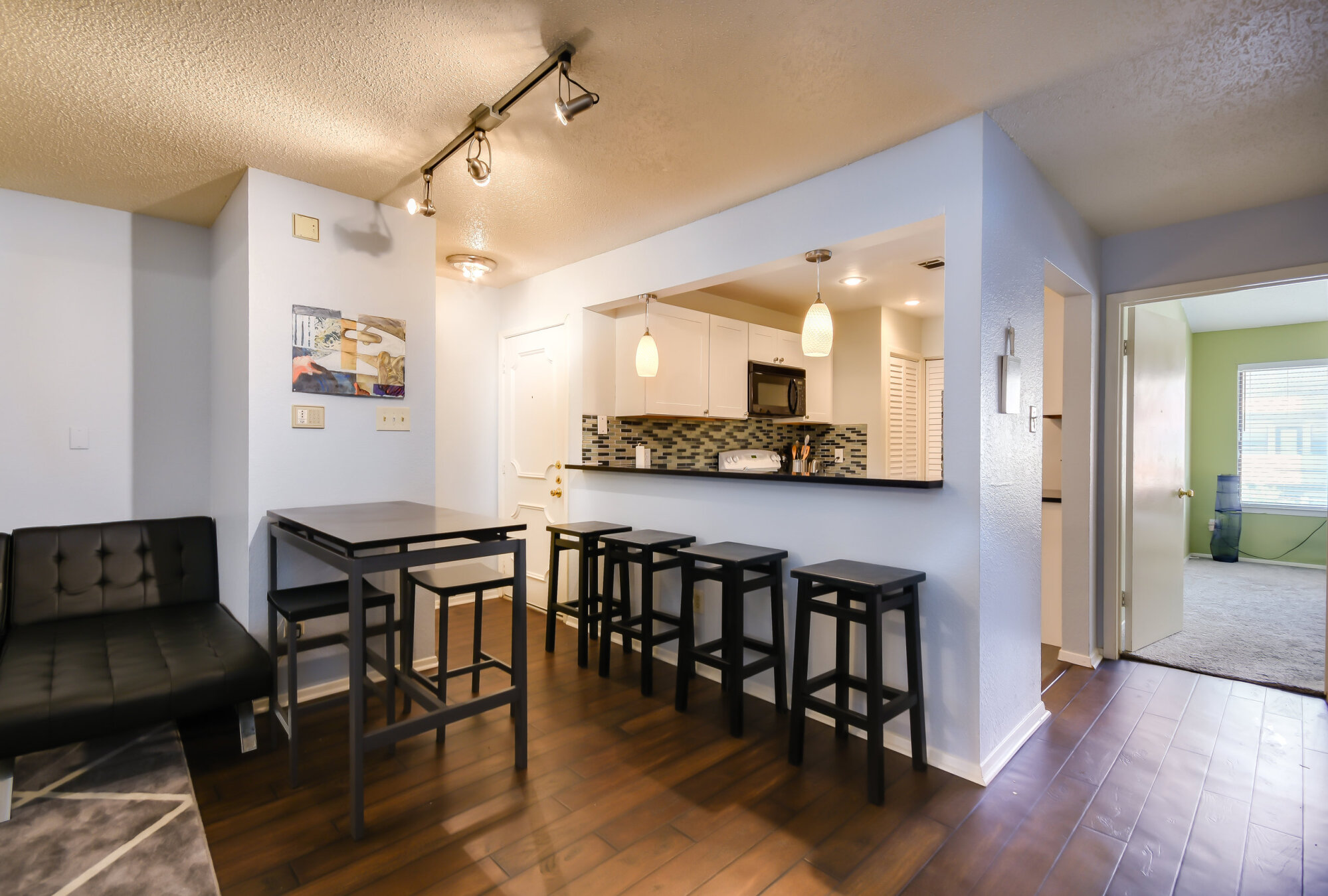 806 W 24th #312 Austin, Texas 78705
