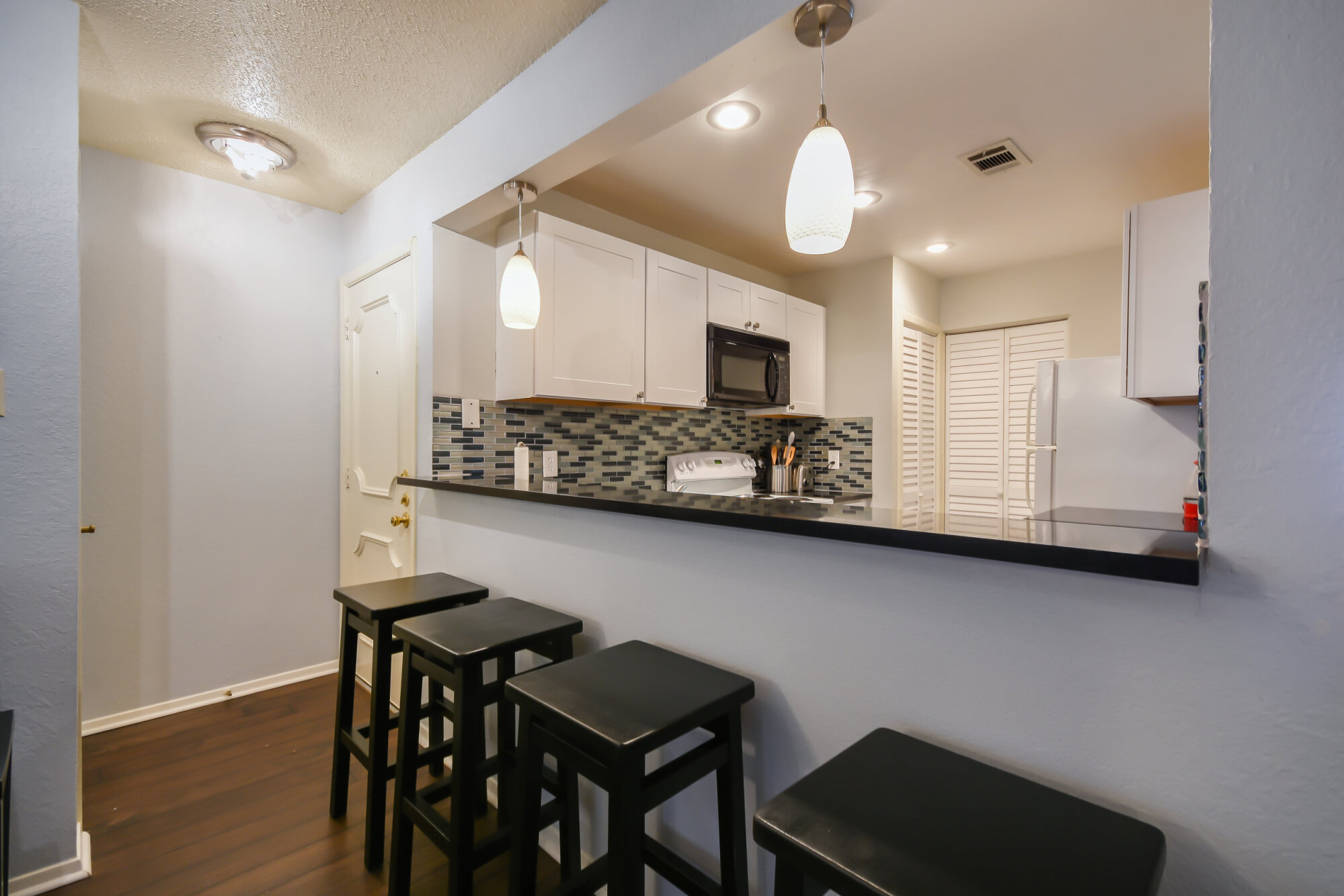 806 W 24th #312 Austin, Texas 78705