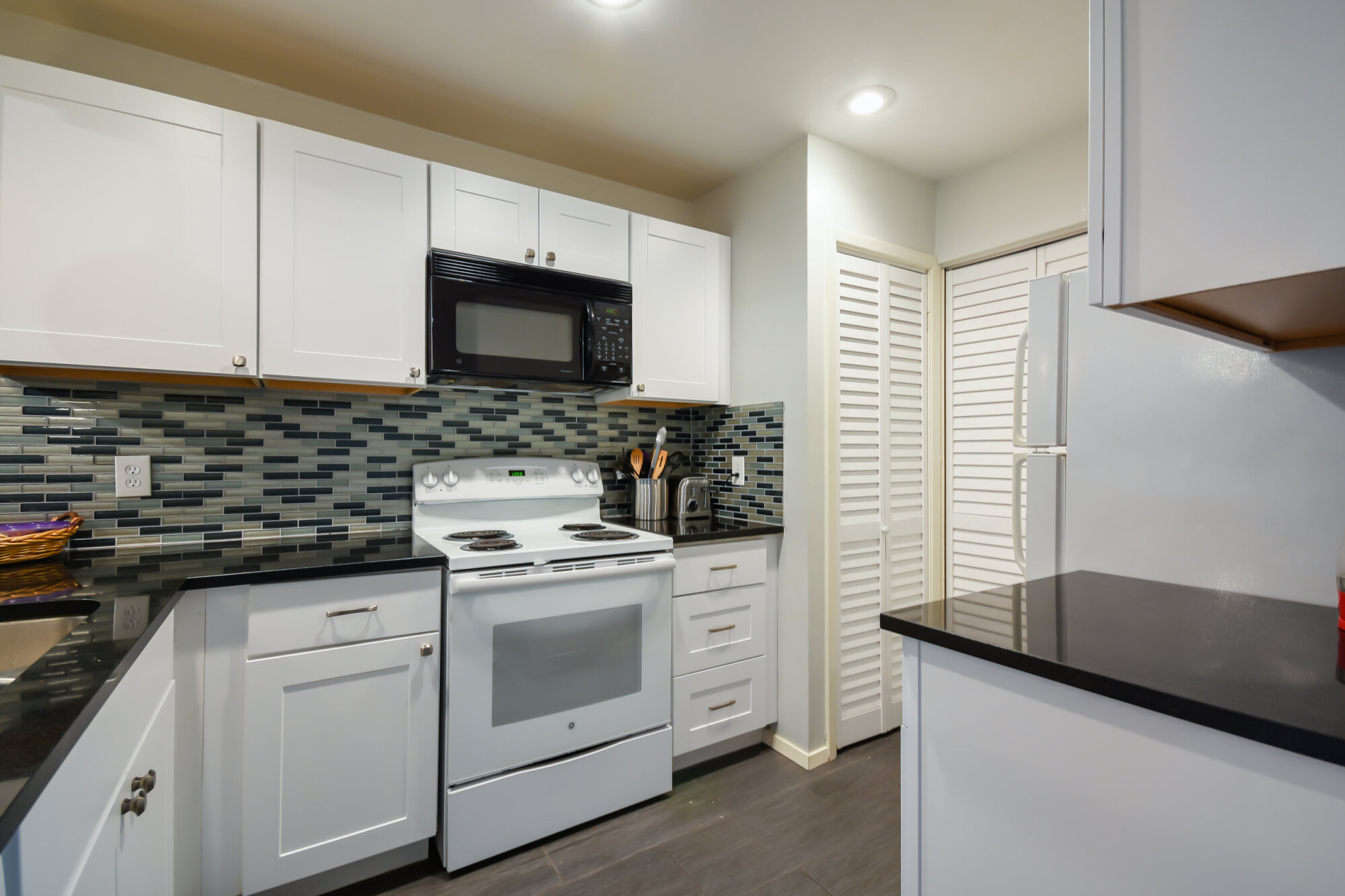 806 W 24th #312 Austin, Texas 78705