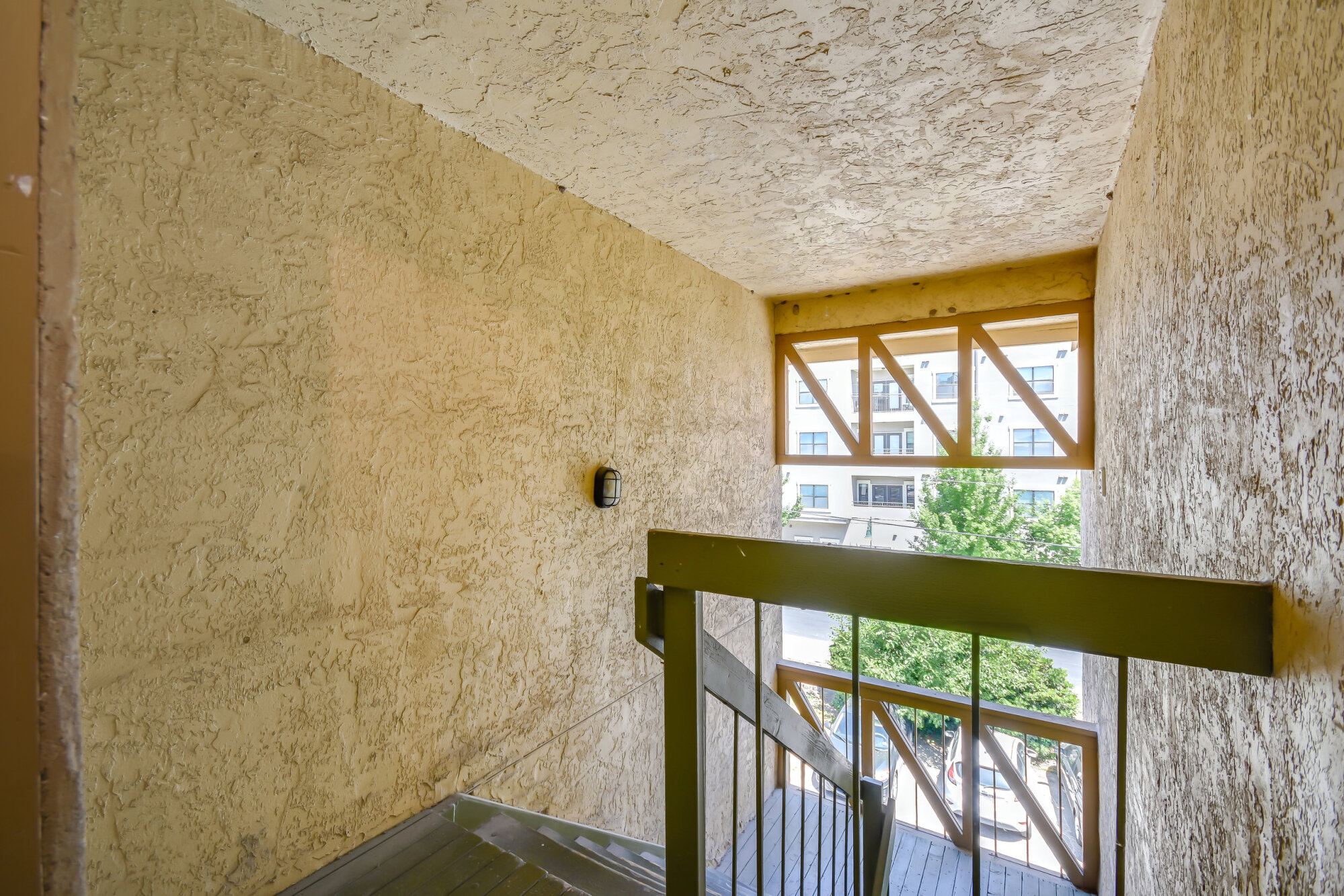 806 W 24th #312 Austin, Texas 78705