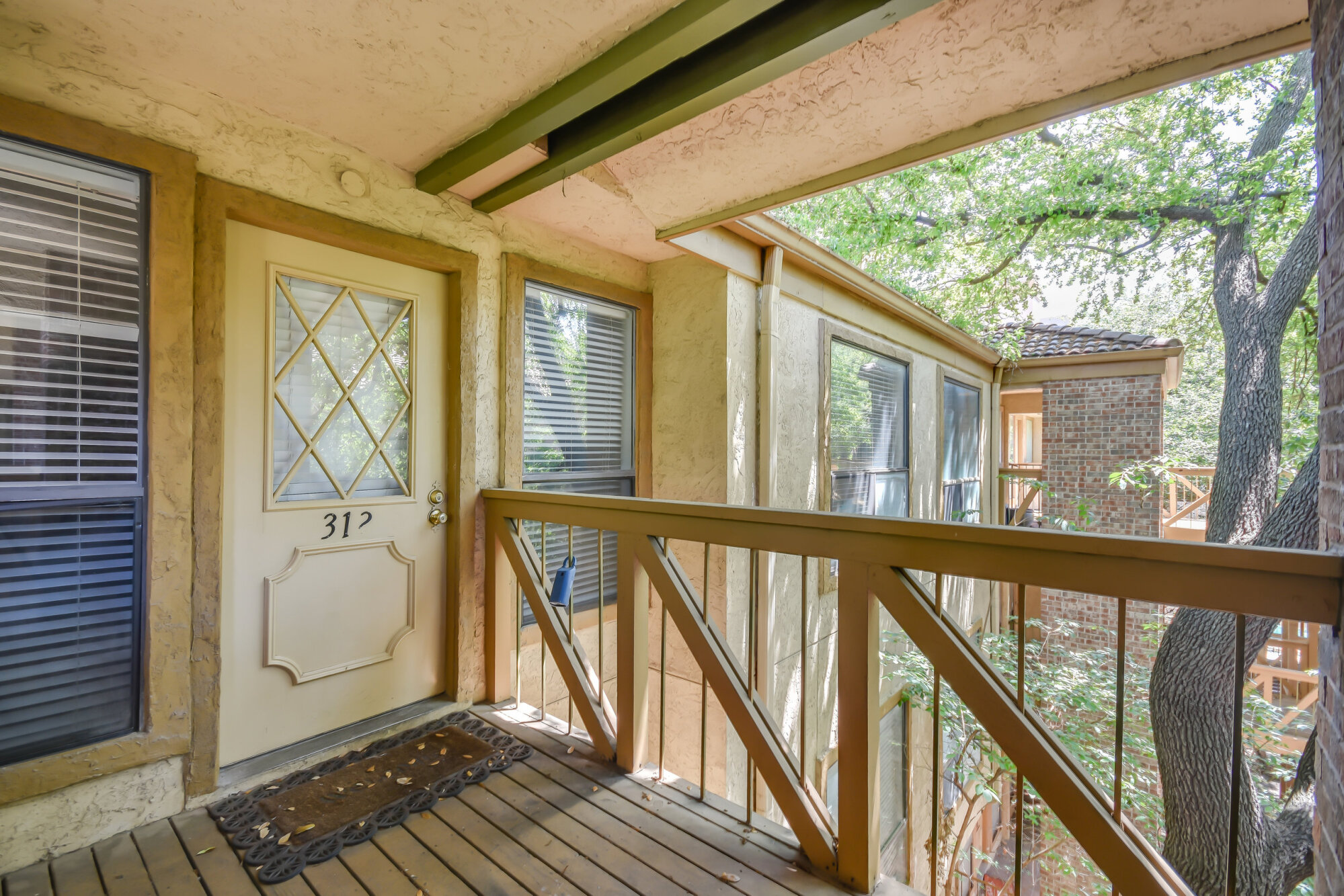 806 W 24th #312 Austin, Texas 78705