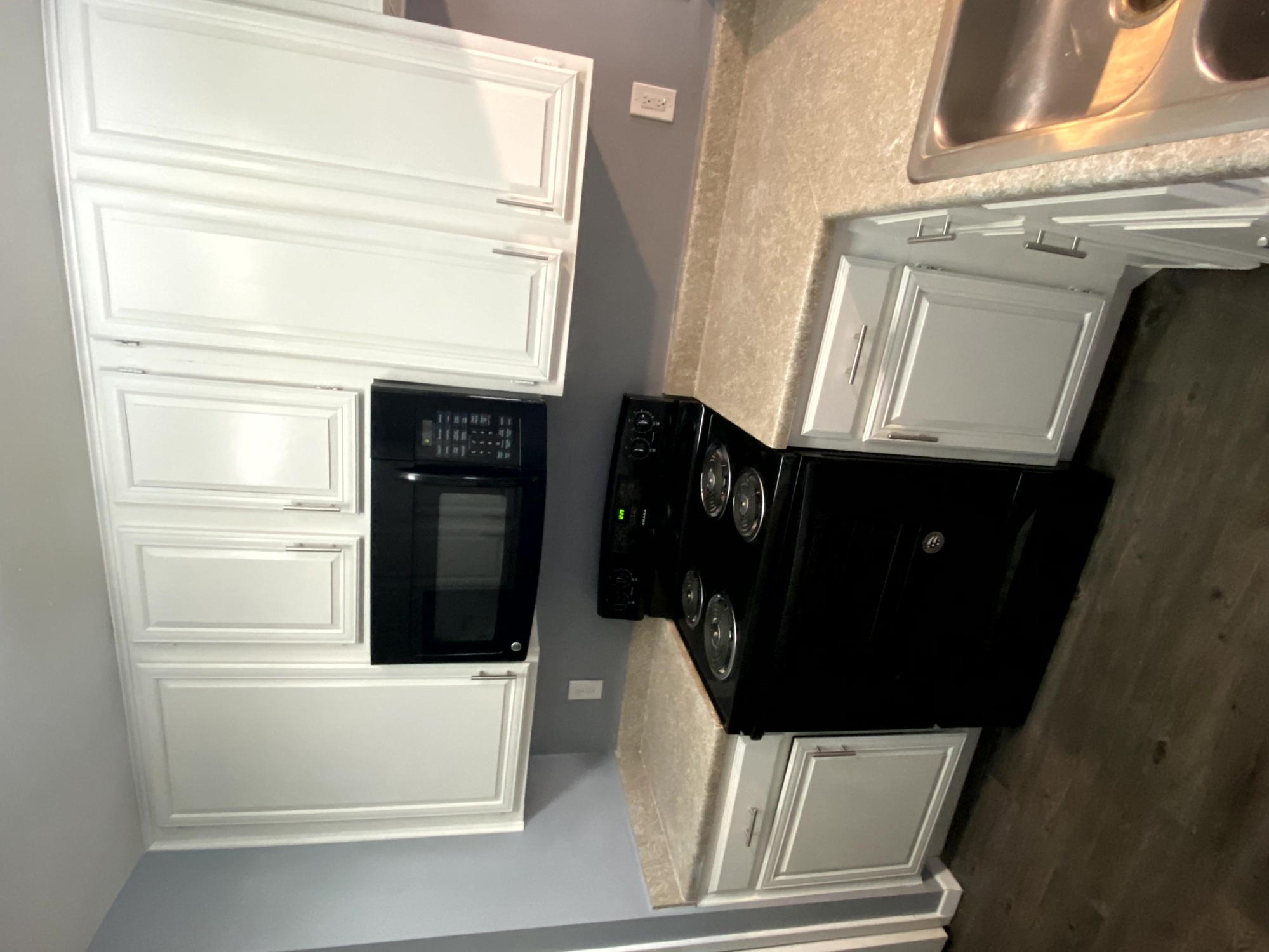 806 W 24th #335 Austin, Texas 78705