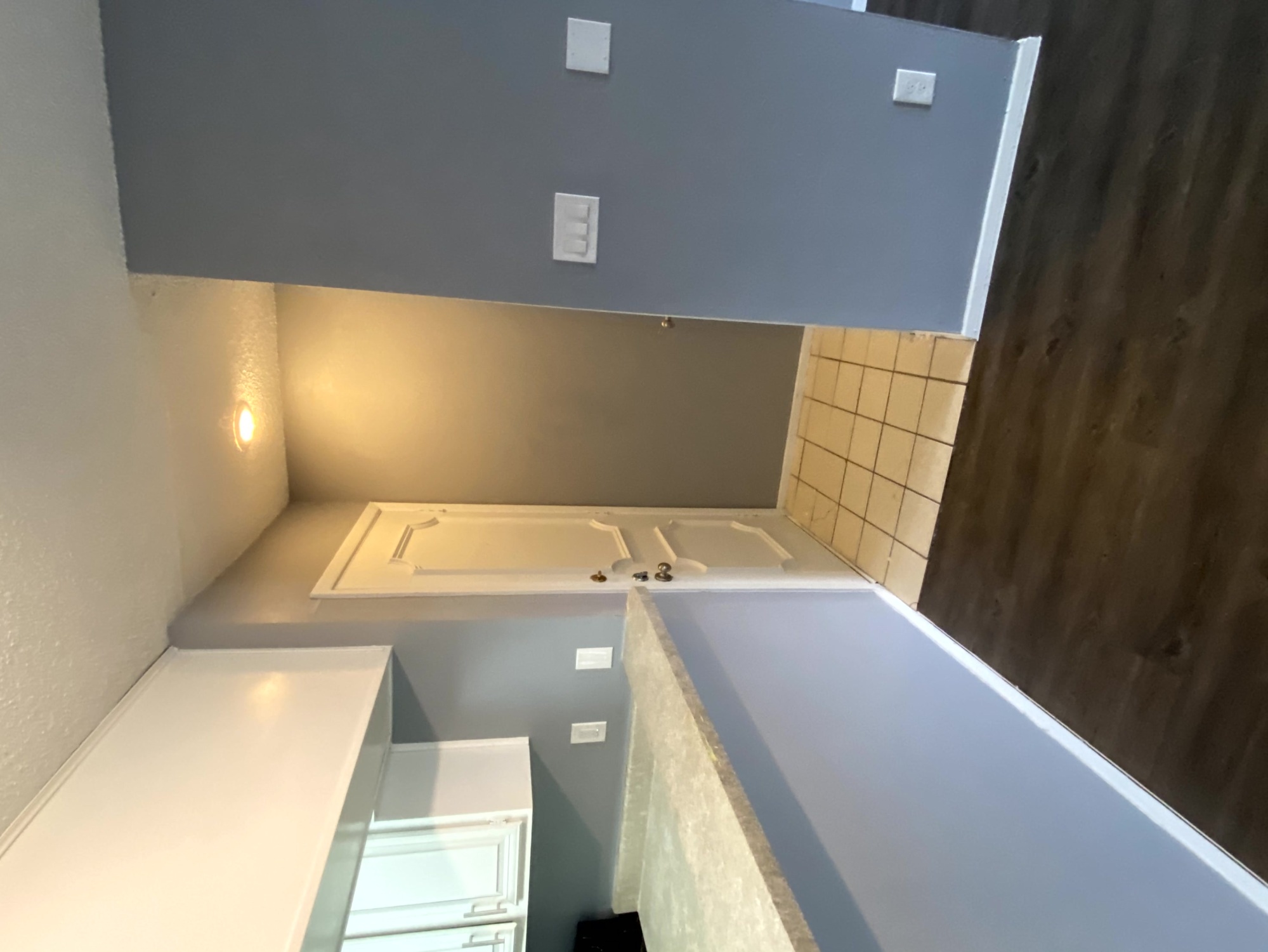 806 W 24th #335 Austin, Texas 78705