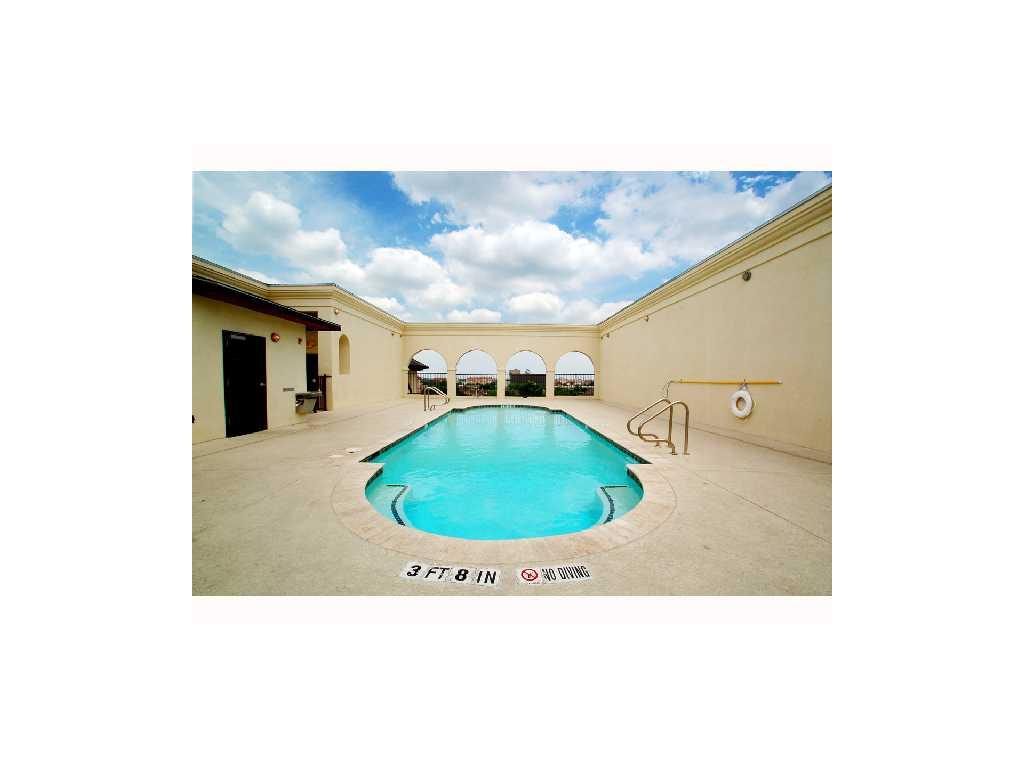 2505 San Gabriel #405 Austin, Texas 78705