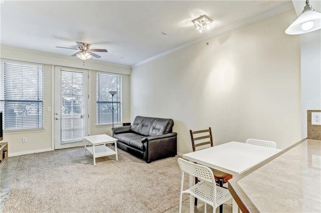 2505 San Gabriel #308 Austin, Texas 78705