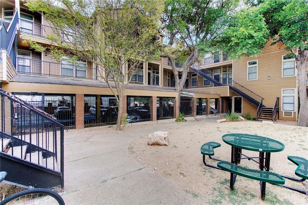 2802 Nueces #206 Austin, Texas 78705
