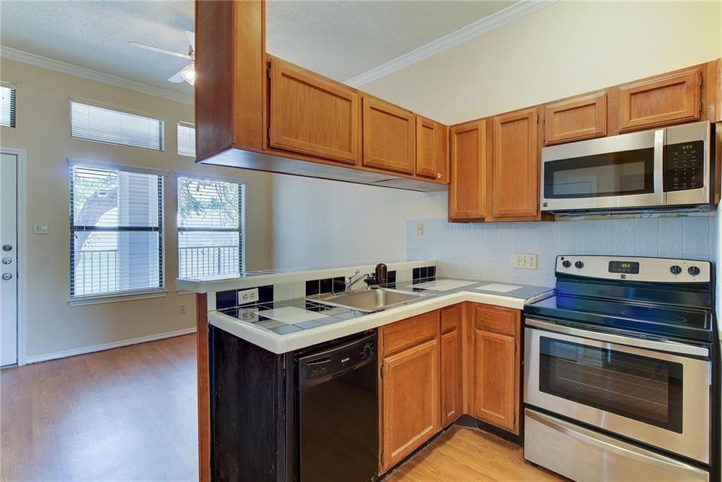 2802 Nueces #206 Austin, Texas 78705