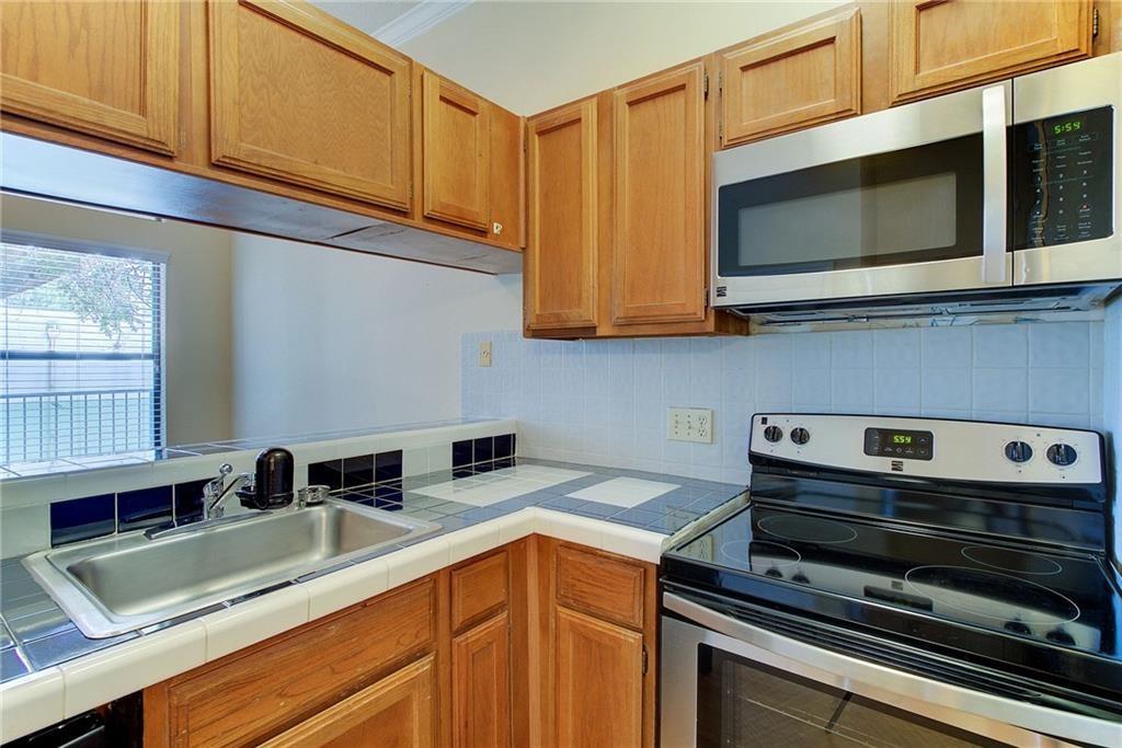 2802 Nueces #206 Austin, Texas 78705