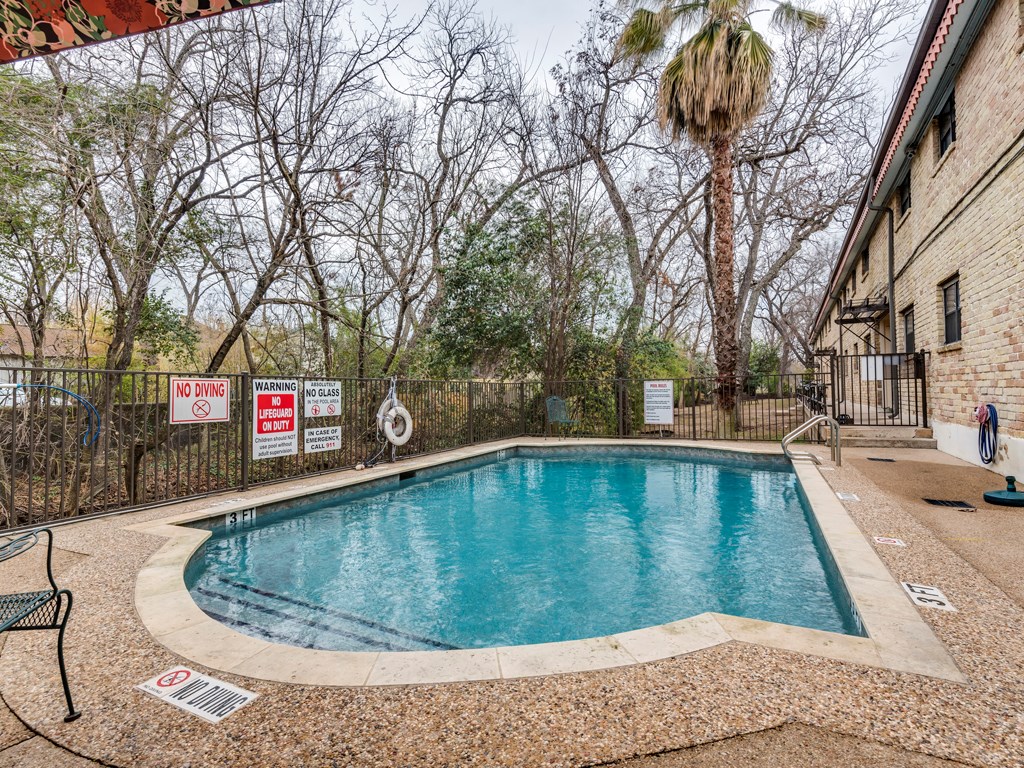 407 E 45th #216 Austin, Texas 78751