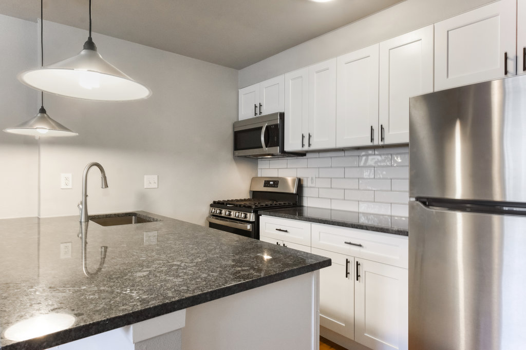 304 E 33rd #8 Austin, Texas 78705