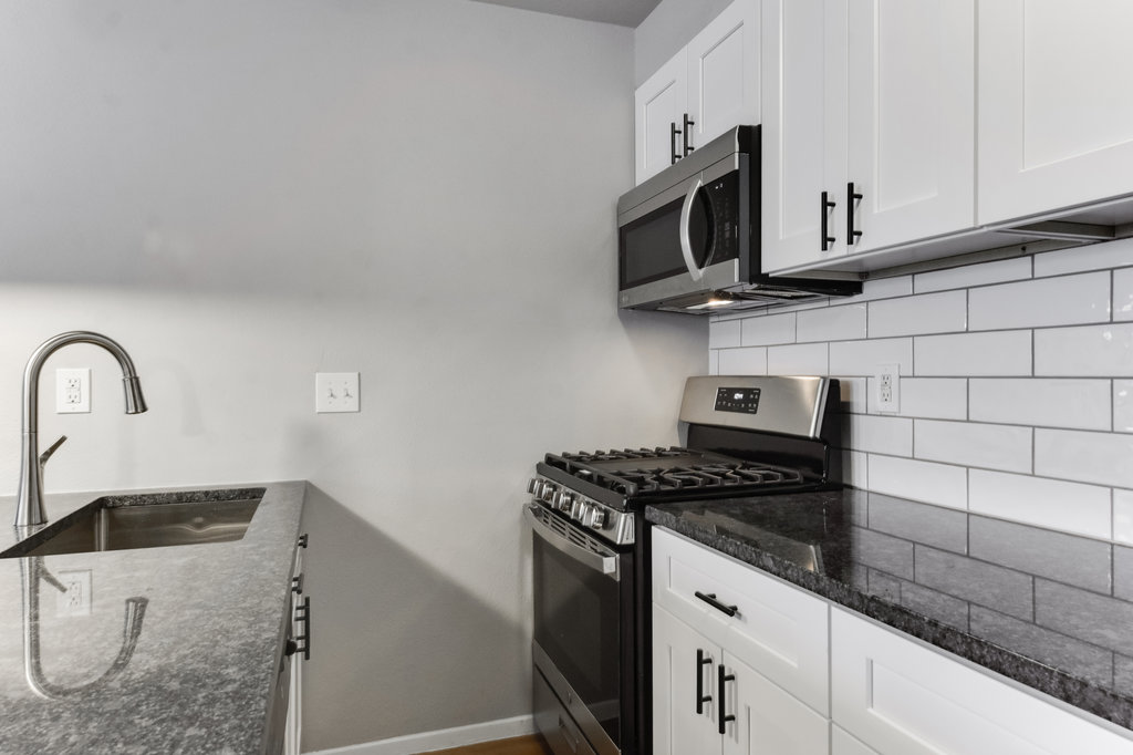 304 E 33rd #8 Austin, Texas 78705