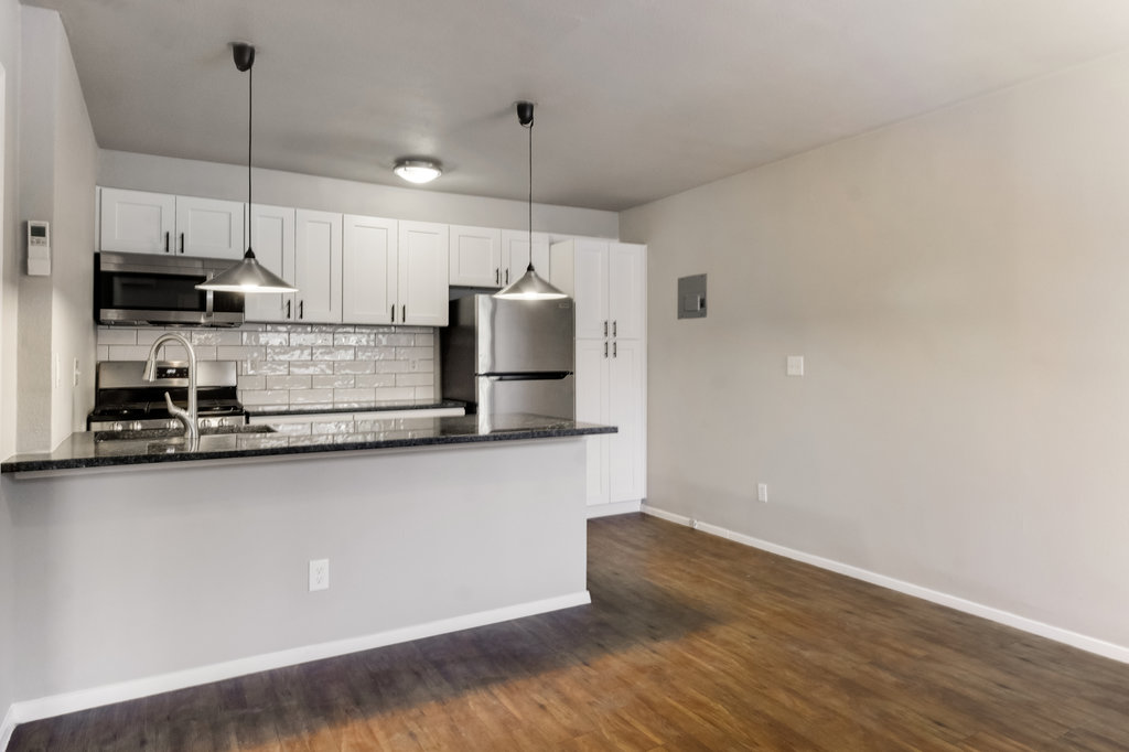 304 E 33rd #8 Austin, Texas 78705