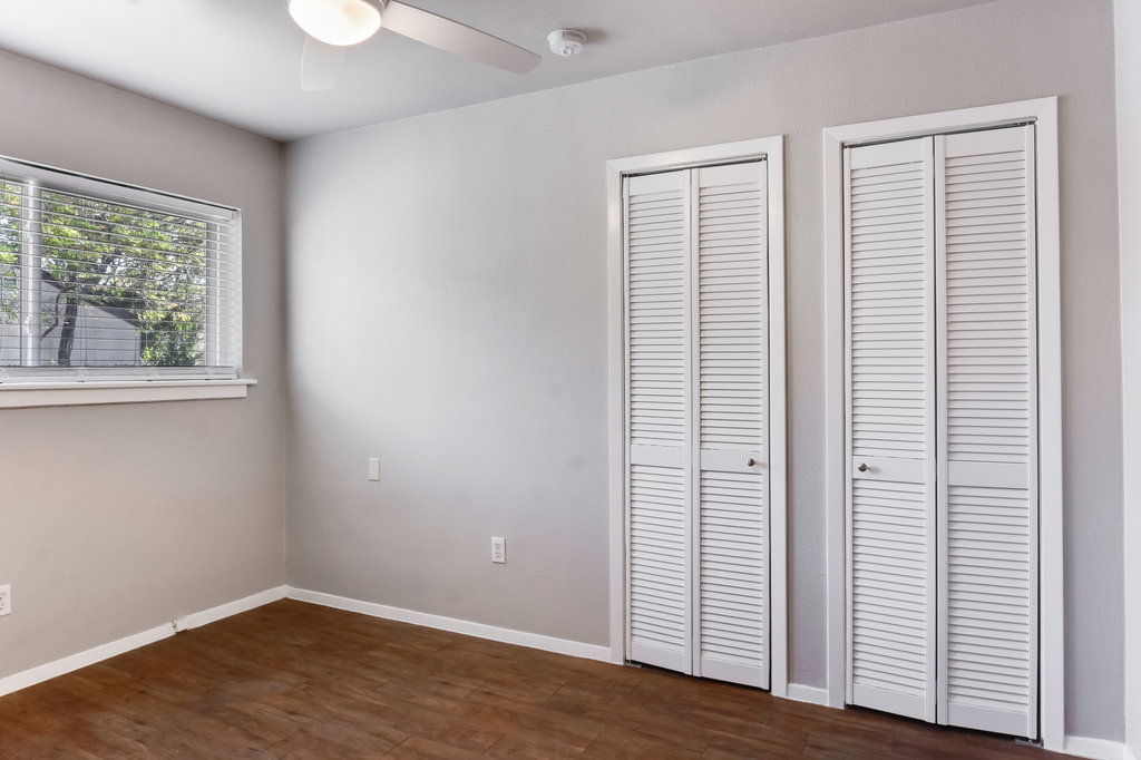 304 E 33rd #8 Austin, Texas 78705