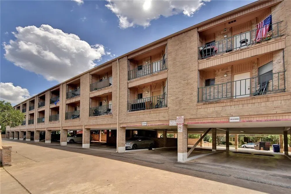 3316 Guadalupe Austin, Texas 78705