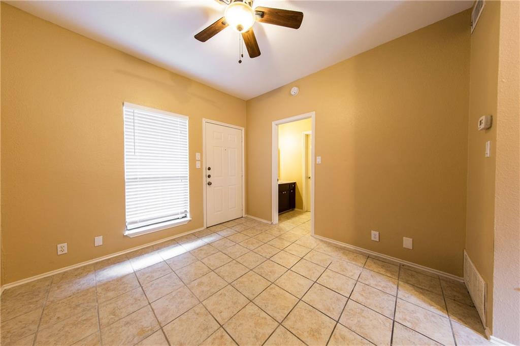 3206 King St #208 Austin, Texas 78705