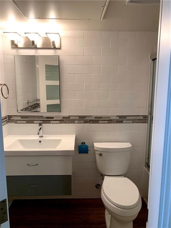 3110 Red River #206 Austin, Texas 78705