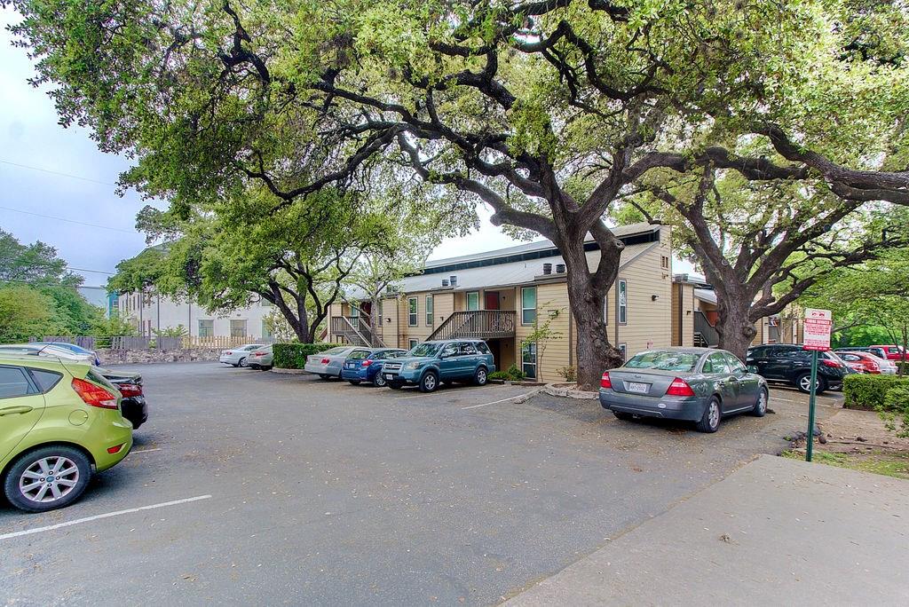1000 W 26th St #216 Austin, Texas 78705