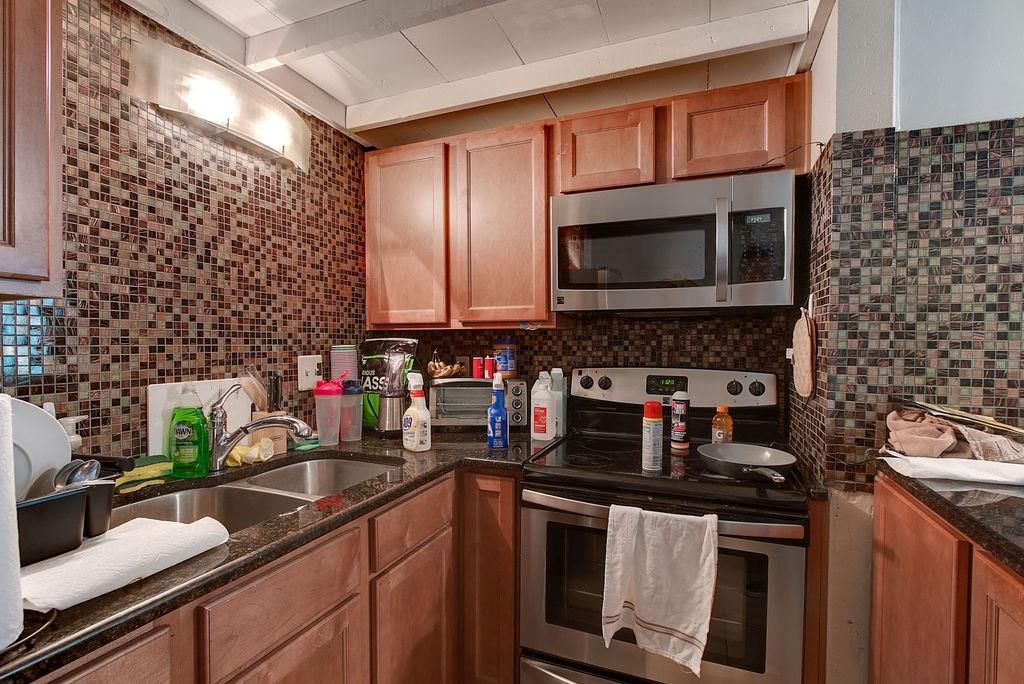 1000 W 26th St #216 Austin, Texas 78705
