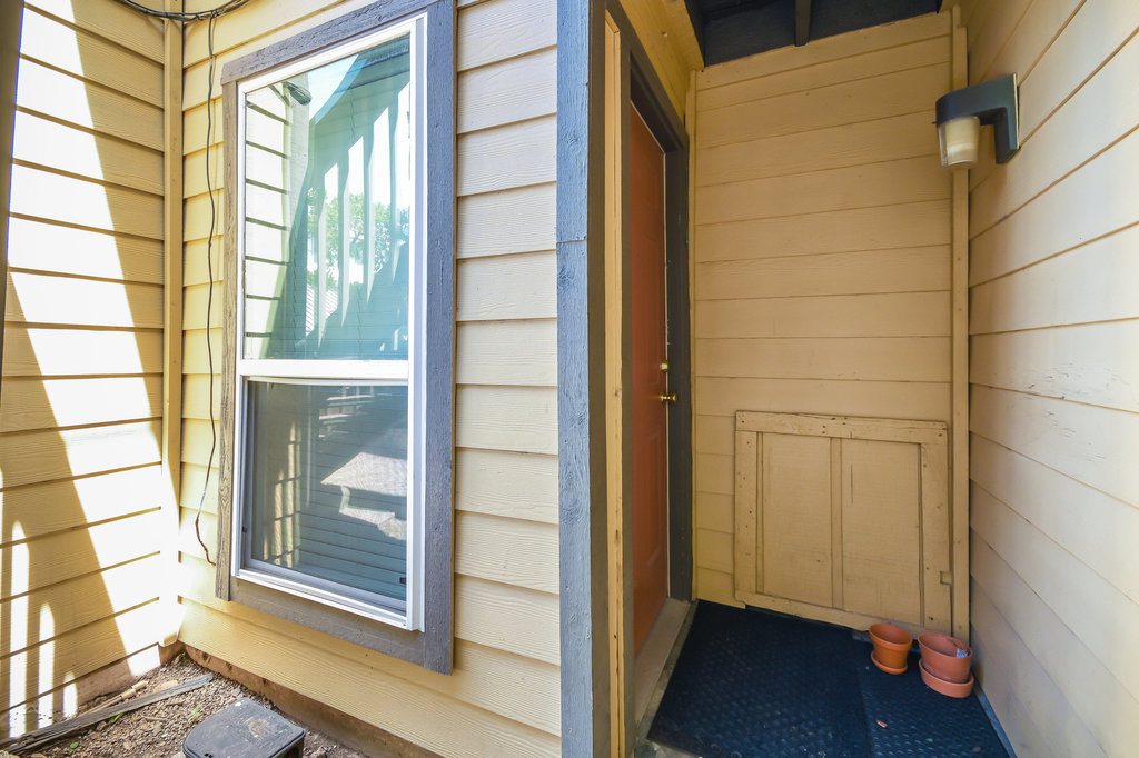1000 W 26th St Austin, Texas 78705