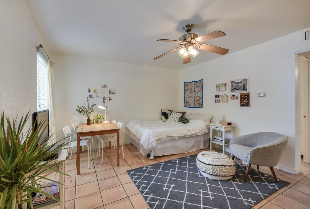 1000 W 26th St Austin, Texas 78705