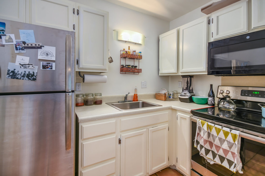1000 W 26th St Austin, Texas 78705