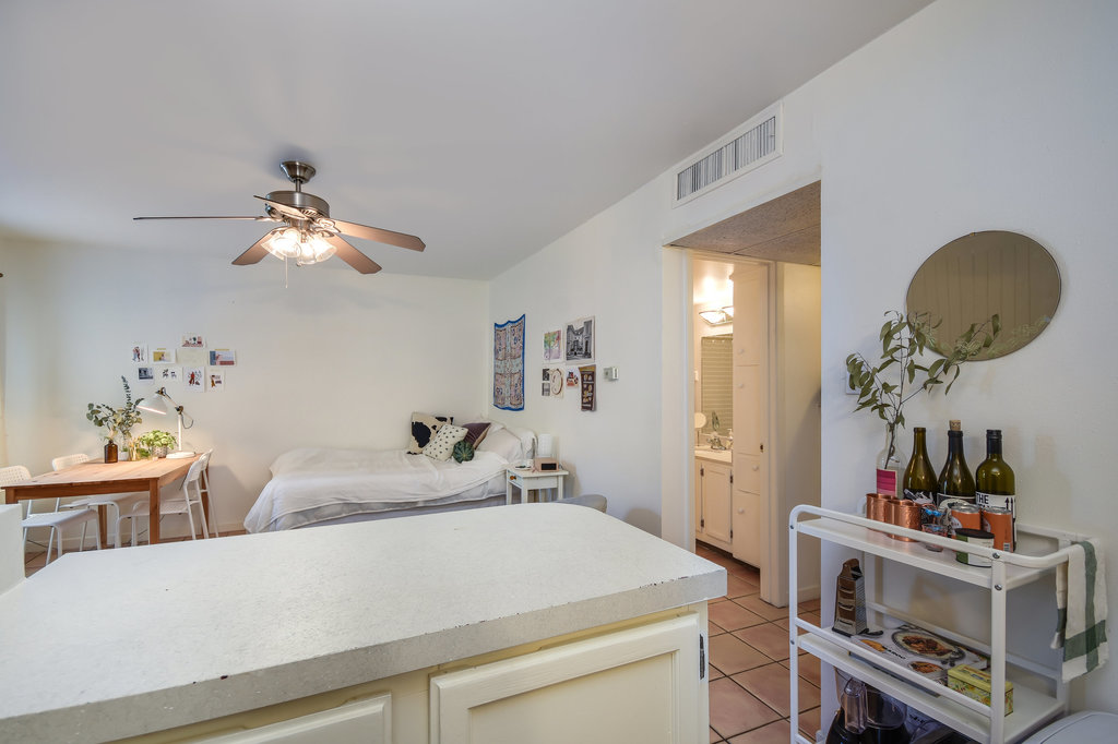 1000 W 26th St Austin, Texas 78705
