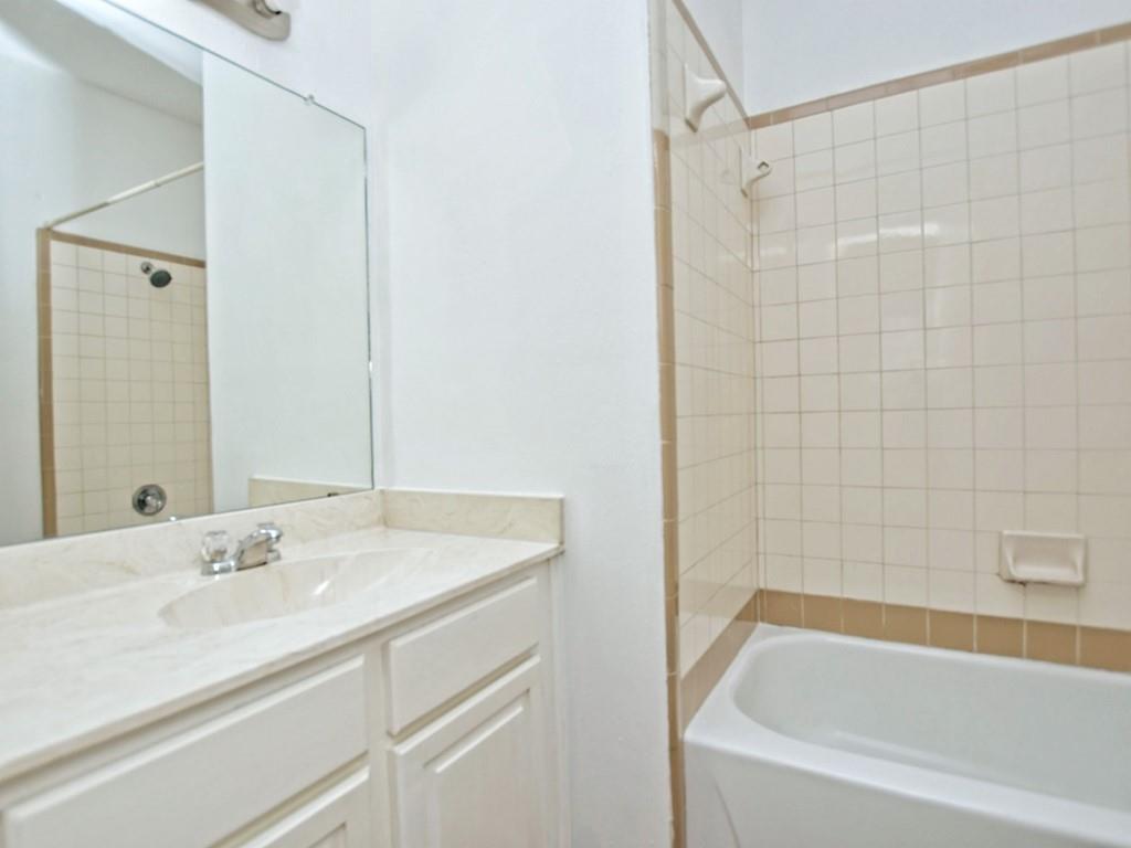 2216 San Gabriel #105 Austin, Texas 78705