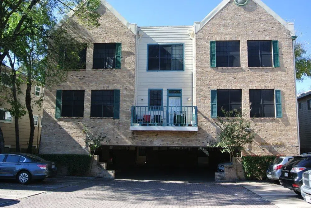 2300 Leon #204 Austin, Texas 78705