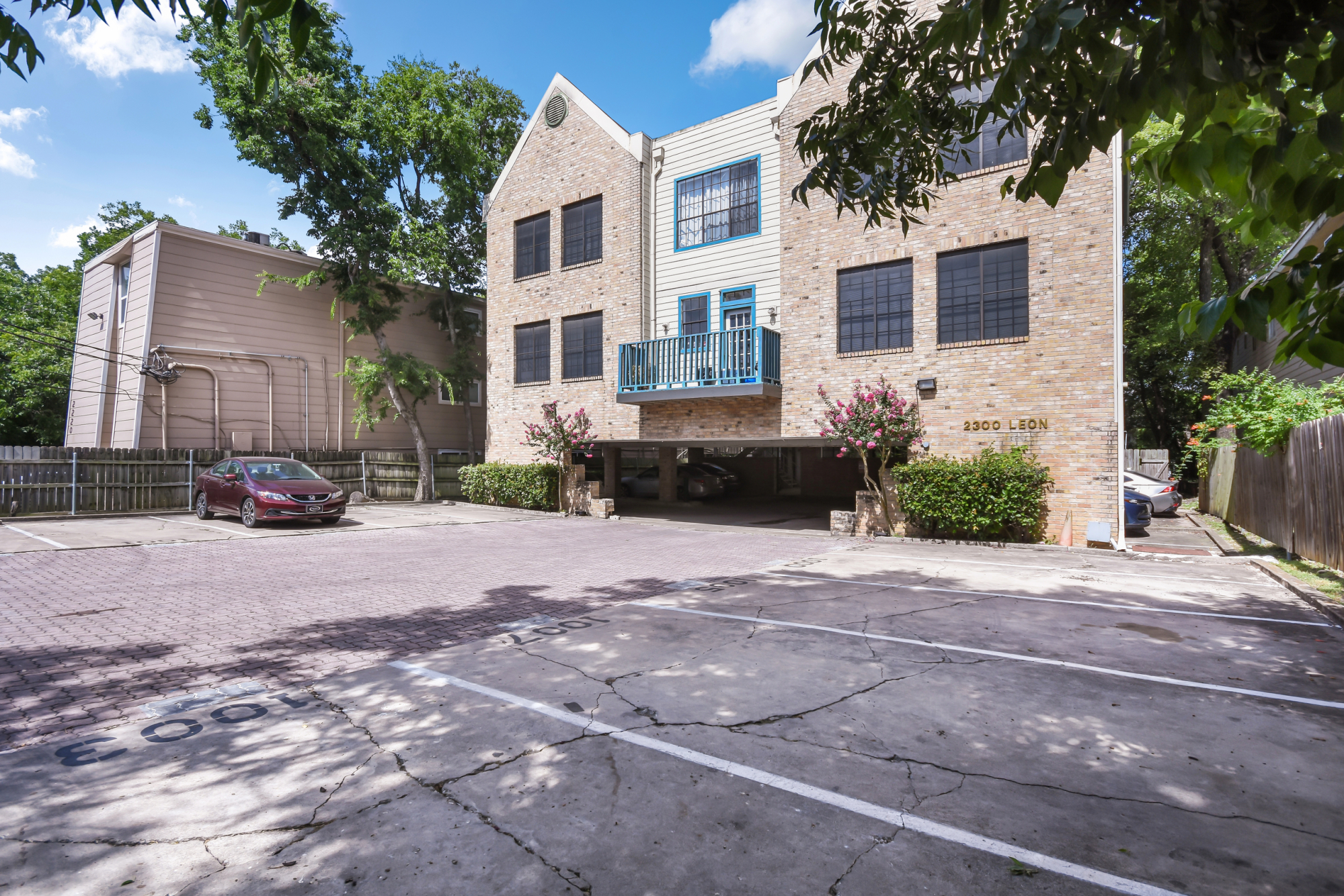 2300 Leon #204 Austin, Texas 78705