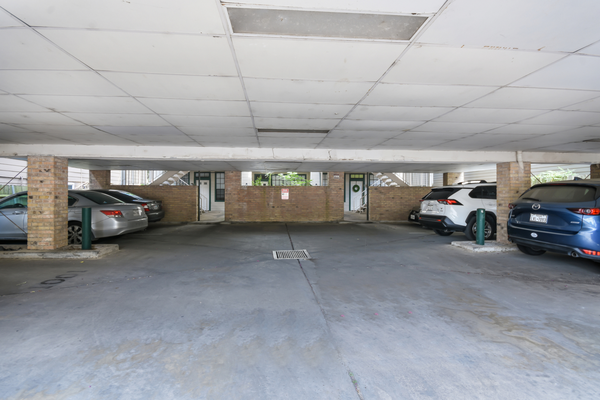2300 Leon #204 Austin, Texas 78705