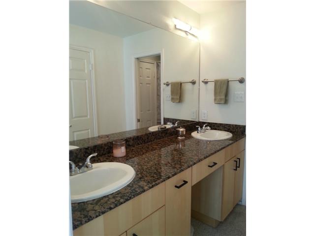 704 W 21st #303 Austin, Texas 78705