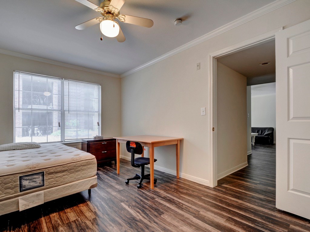 501 W 26th St #102 Austin, Texas 78705