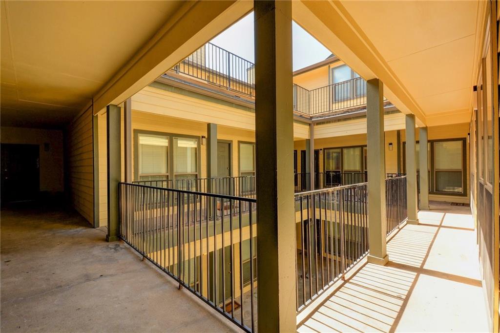 914 W 26th #206 Austin, Texas 78705