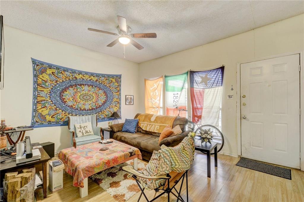 914 W 26th #206 Austin, Texas 78705