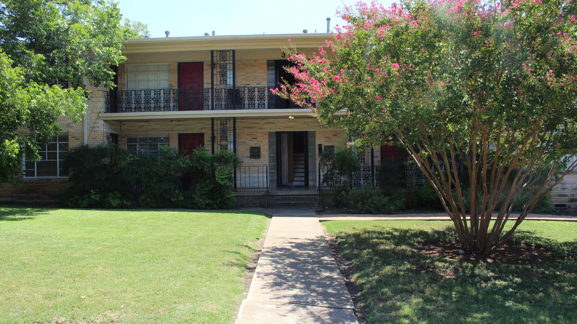 301 E 34th #105 Austin, Texas 78705