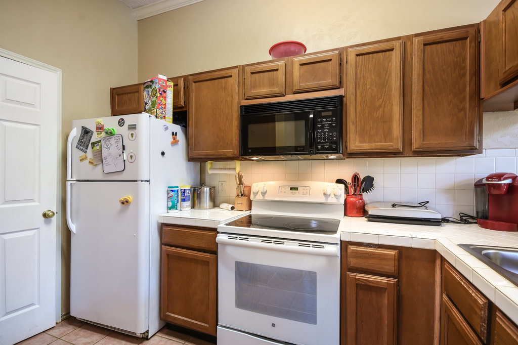 2802 Nueces #312 Austin, Texas 78705