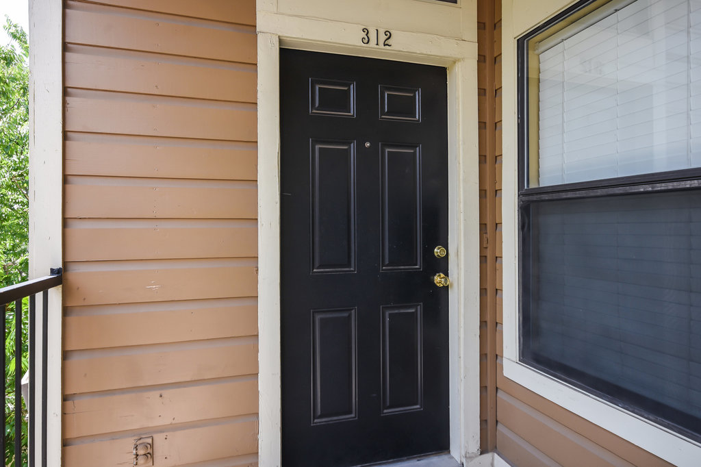 2802 Nueces #312 Austin, Texas 78705