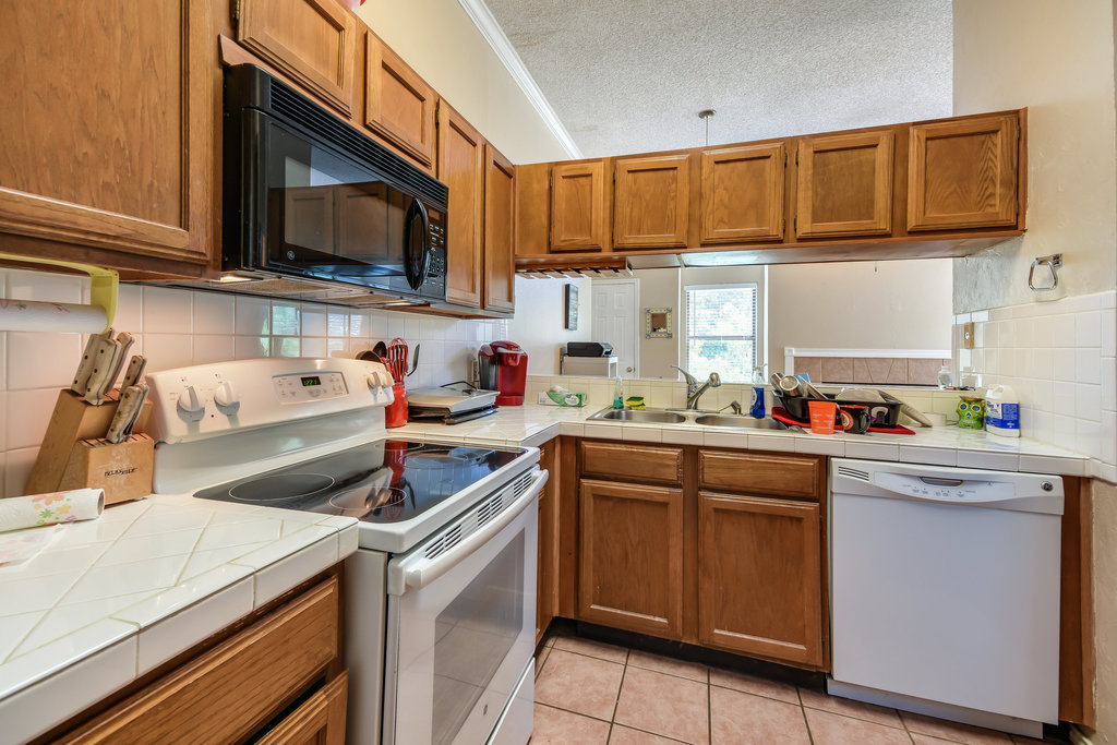 2802 Nueces #312 Austin, Texas 78705