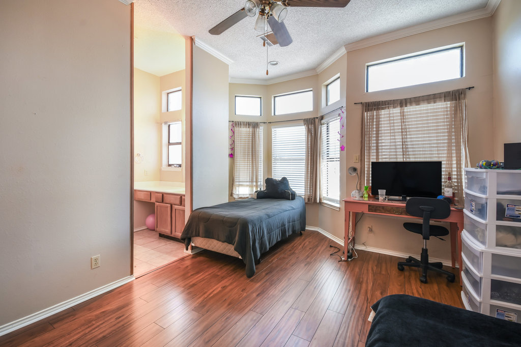 2802 Nueces #312 Austin, Texas 78705
